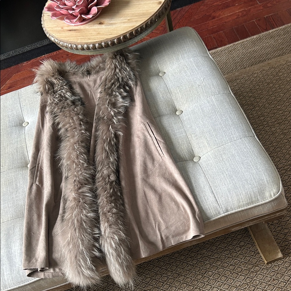 JAYLEY Creme Suede Fur Trim Gilet One Size